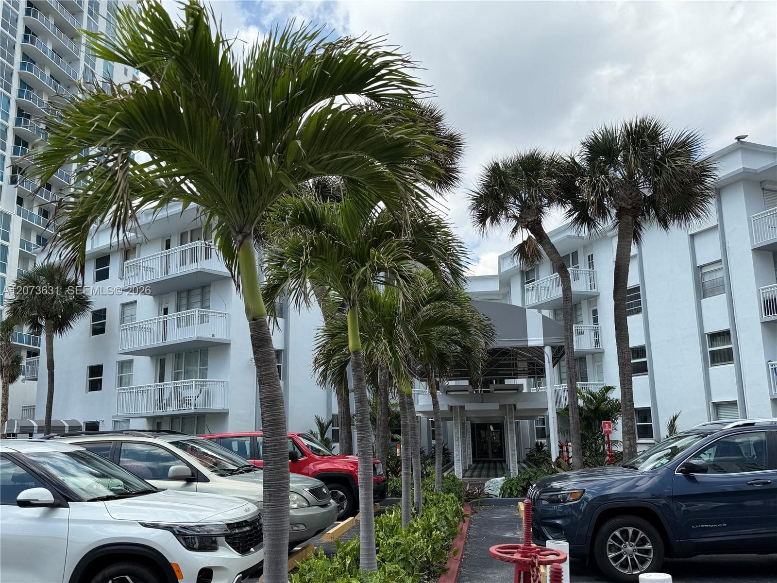 CHELSEA BAYVIEW CONDO · #126 in Hallandale Beach - Photo 2