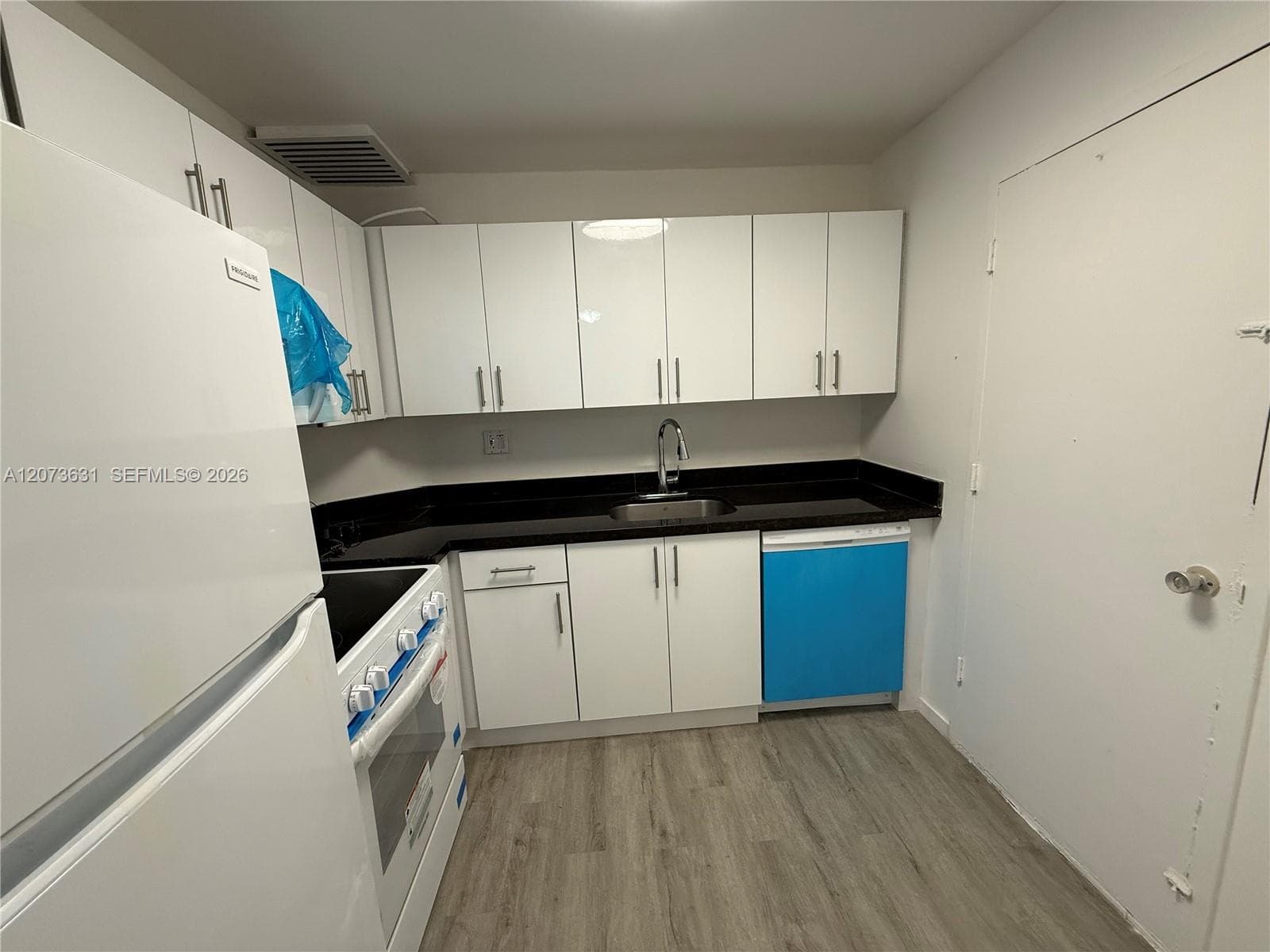 CHELSEA BAYVIEW CONDO · #126 in Hallandale Beach - Photo 6