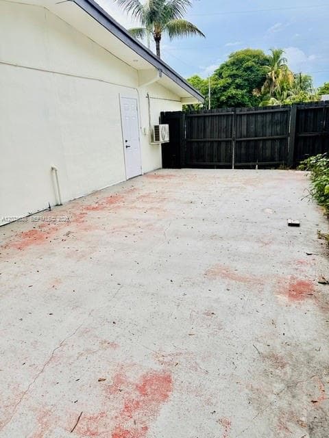 17521 NE 4th Ave photo 10