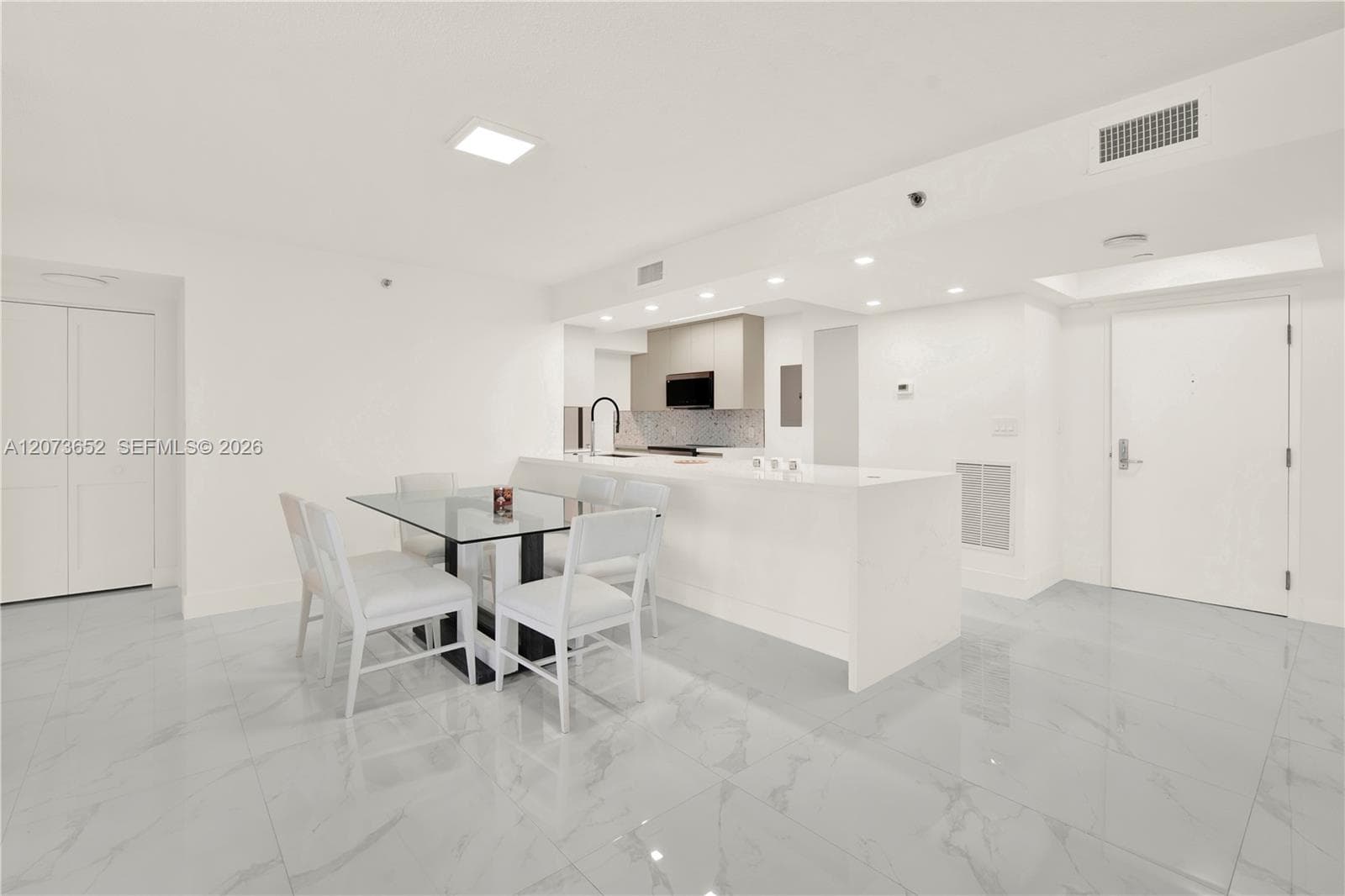 LEXCELLENCE CONDO · #507 in Miami Beach - Photo 6
