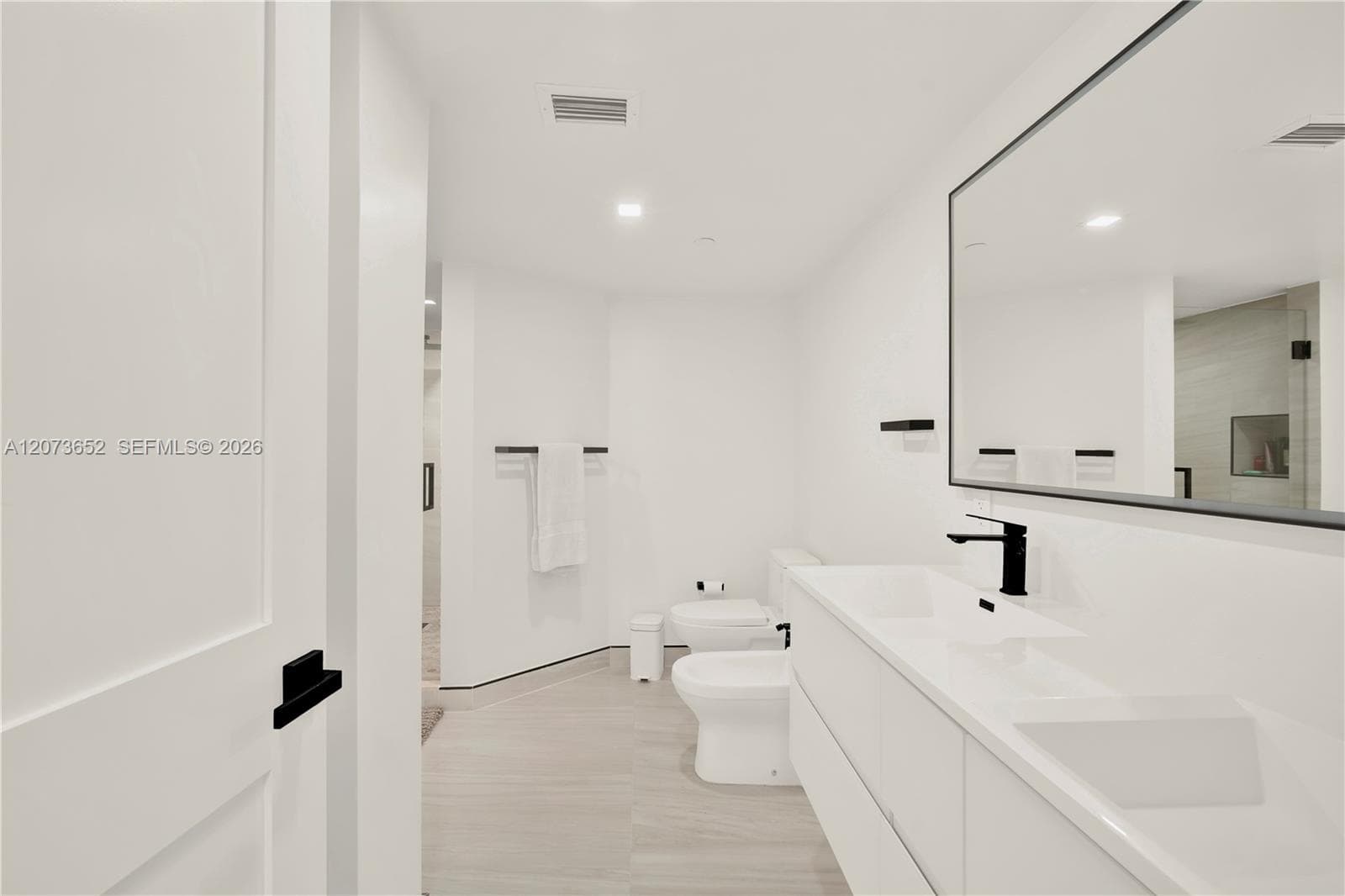 LEXCELLENCE CONDO · #507 in Miami Beach - Photo 13