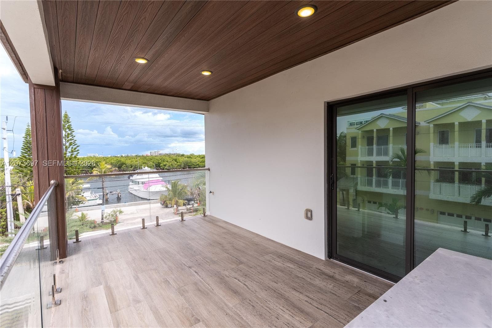 5601 N Ocean Dr photo 56