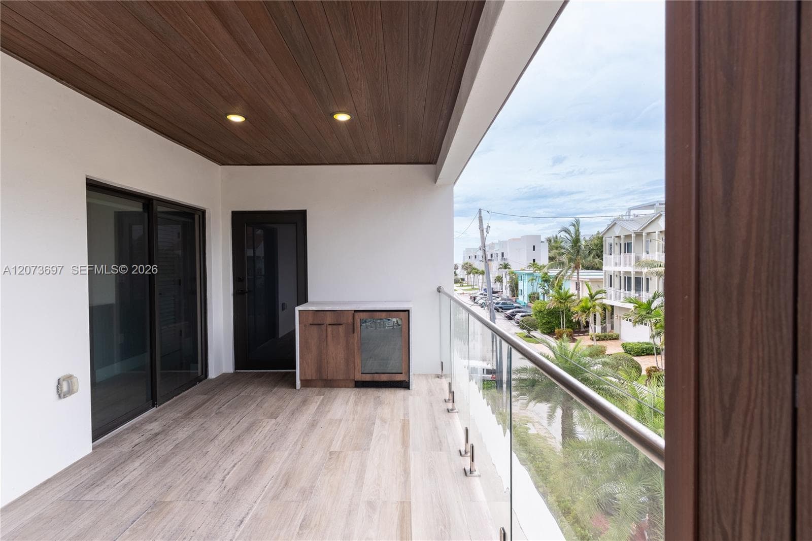 5601 N Ocean Dr photo 57