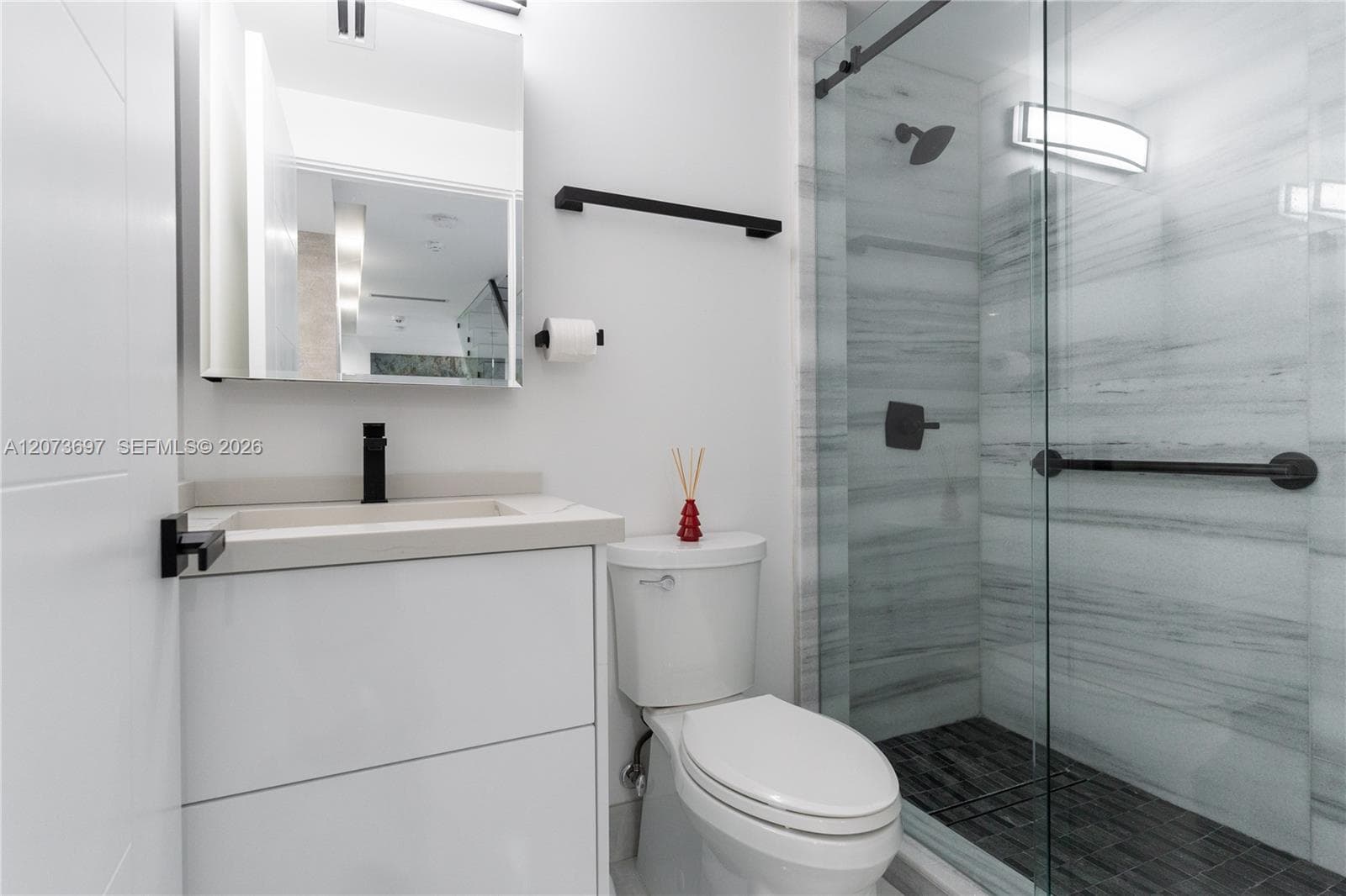 5601 N Ocean Dr photo 22
