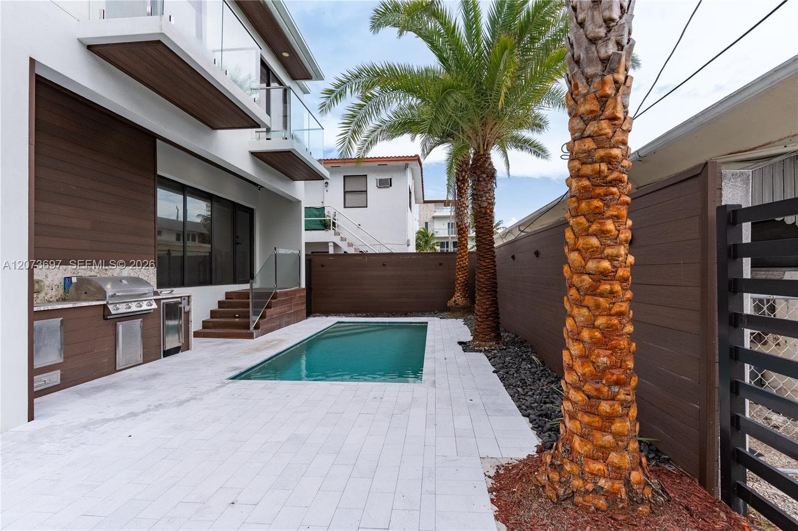 5601 N Ocean Dr photo 67