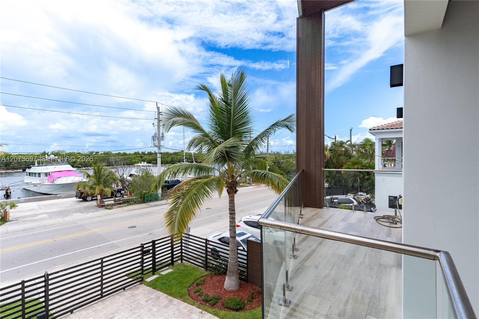 5601 N Ocean Dr photo 44