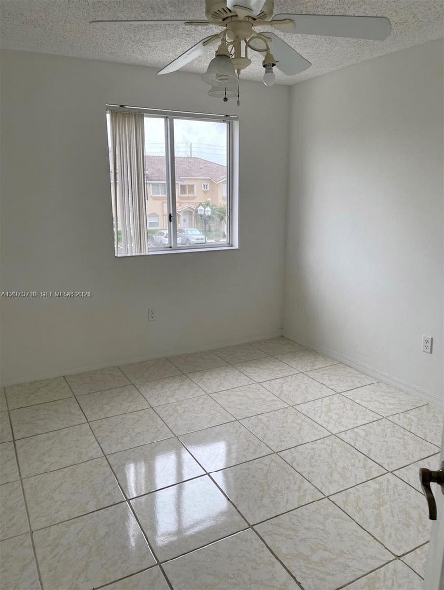2357 SE 23rd Dr #2357 photo 17