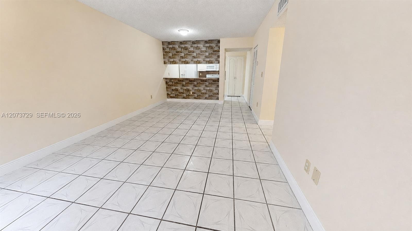 MOORS POINTE CONDO · #3-4 in Hialeah - Photo 2