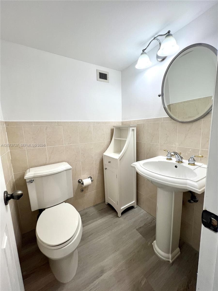 HARDING HALL CONDOMINIUM · #204 in Miami Beach - Photo 20