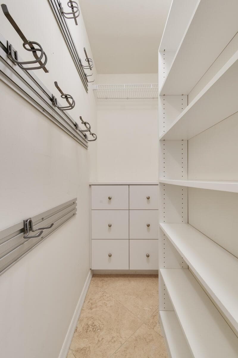 master closet 2