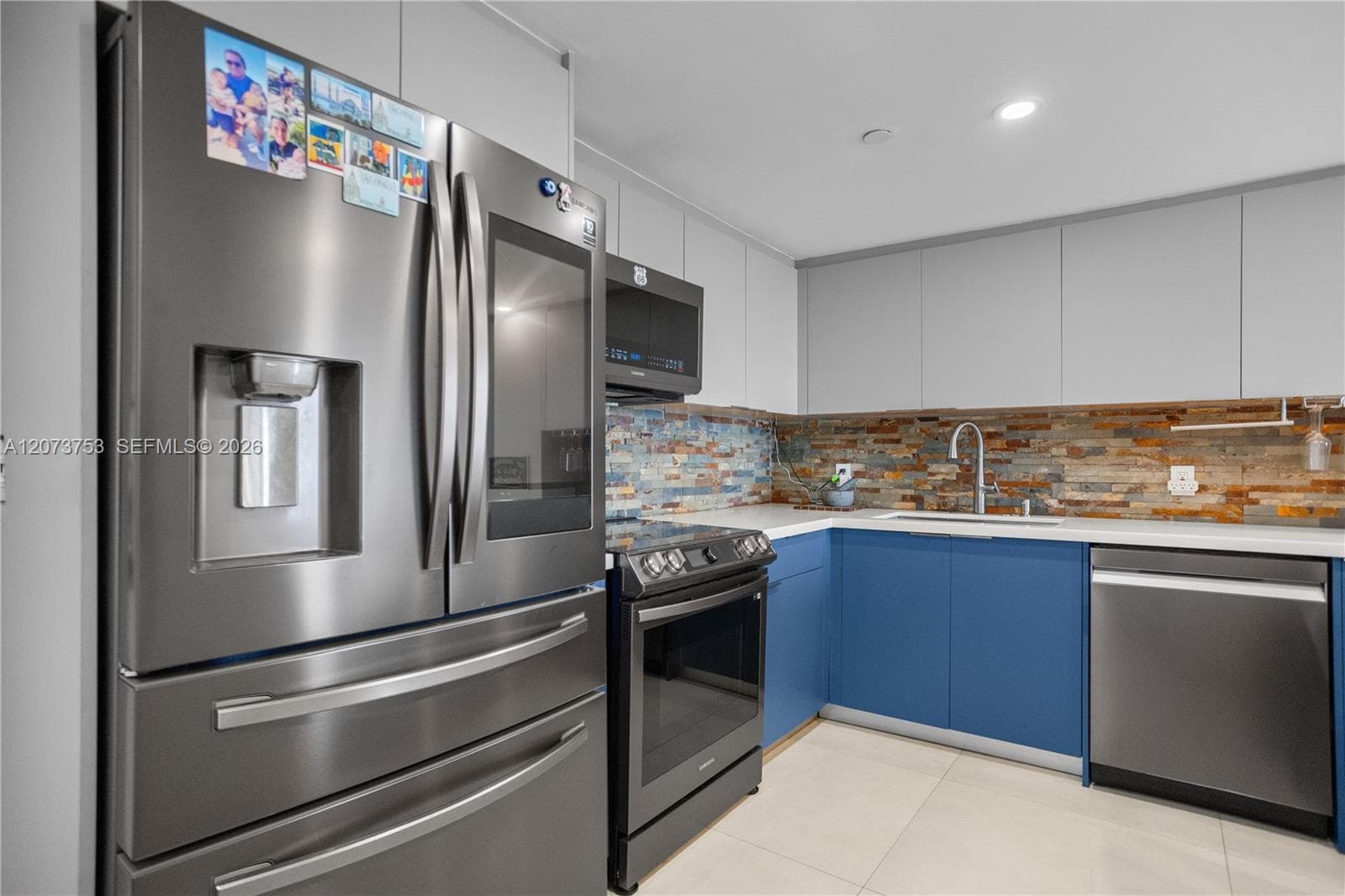 VECINO DEL MAR CONDO · #1204 in North Miami - Photo 3