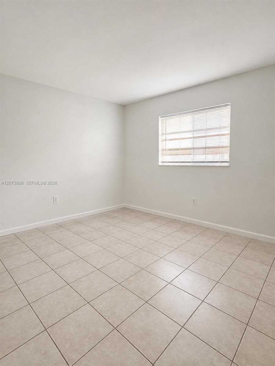THE KENSINGTON CONDO · #214C in Hialeah - Photo 5