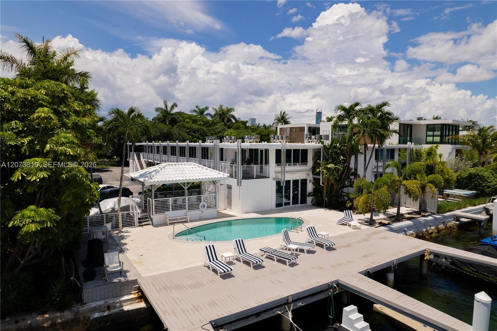 ISLAND CLUB OF SOUTH BEAT · #202 in Miami Beach - Photo 15