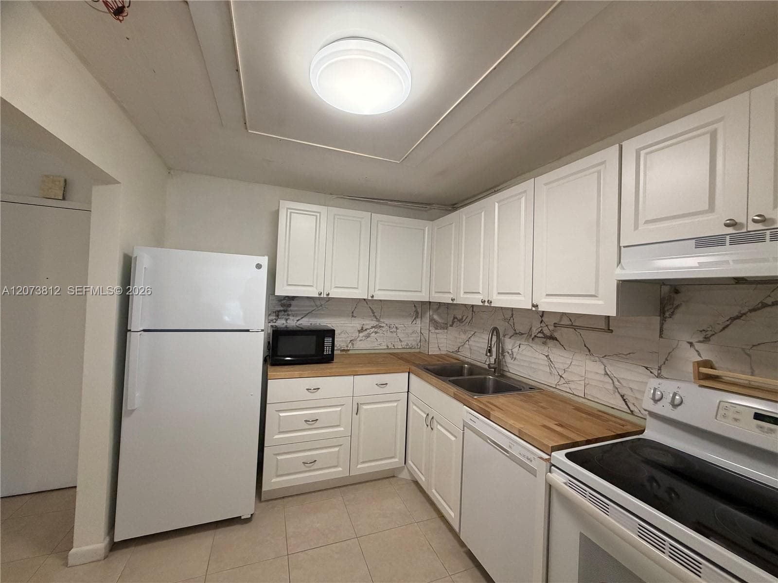 WOODSIDE APTS CONDO · #B214 in North Miami Beach - Photo 9