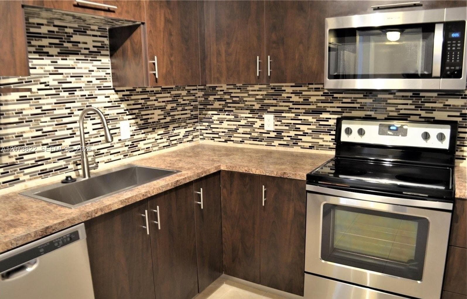 WILSHIRE CONDO · #703E in Miami - Photo 1