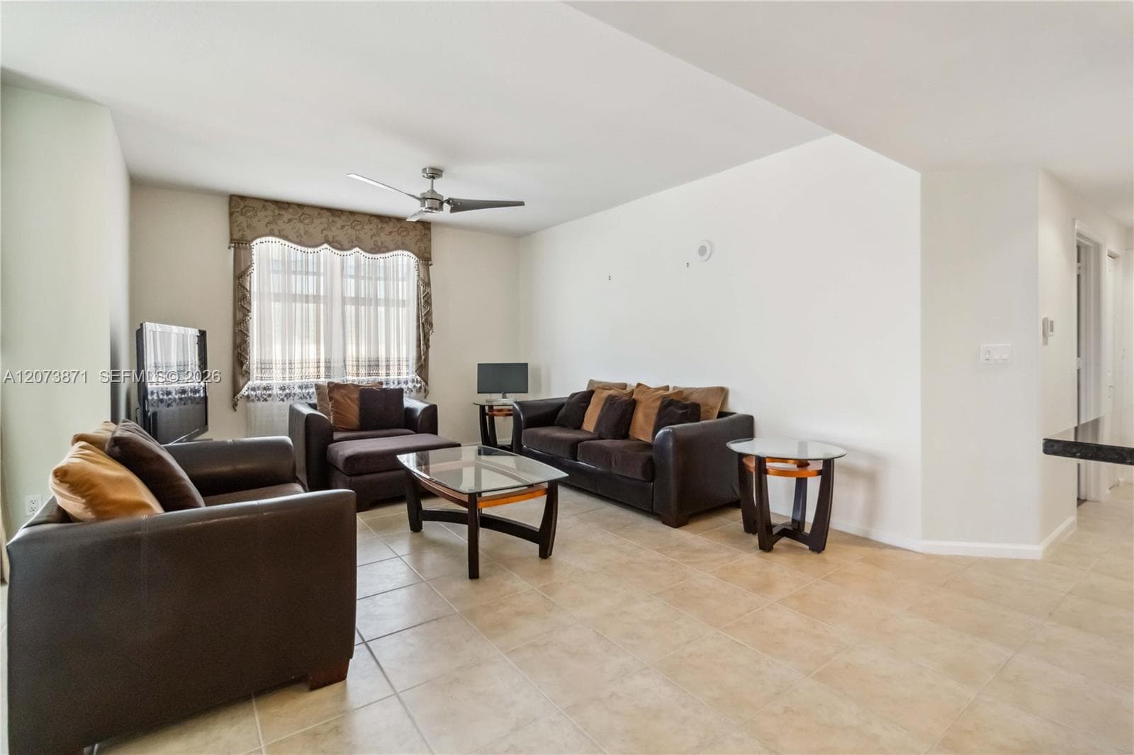 NURIVER LANDING CONDO · #1214 in Fort Lauderdale - Photo 4