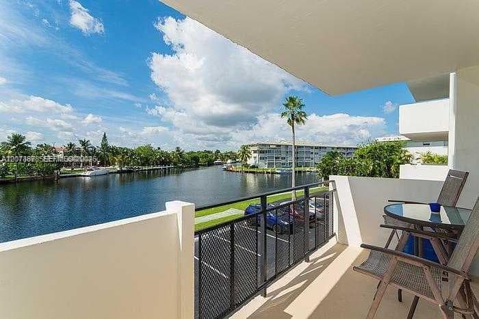 OCEAN VIEW TOWERS CONDO · #211 in Hallandale Beach - Photo 1