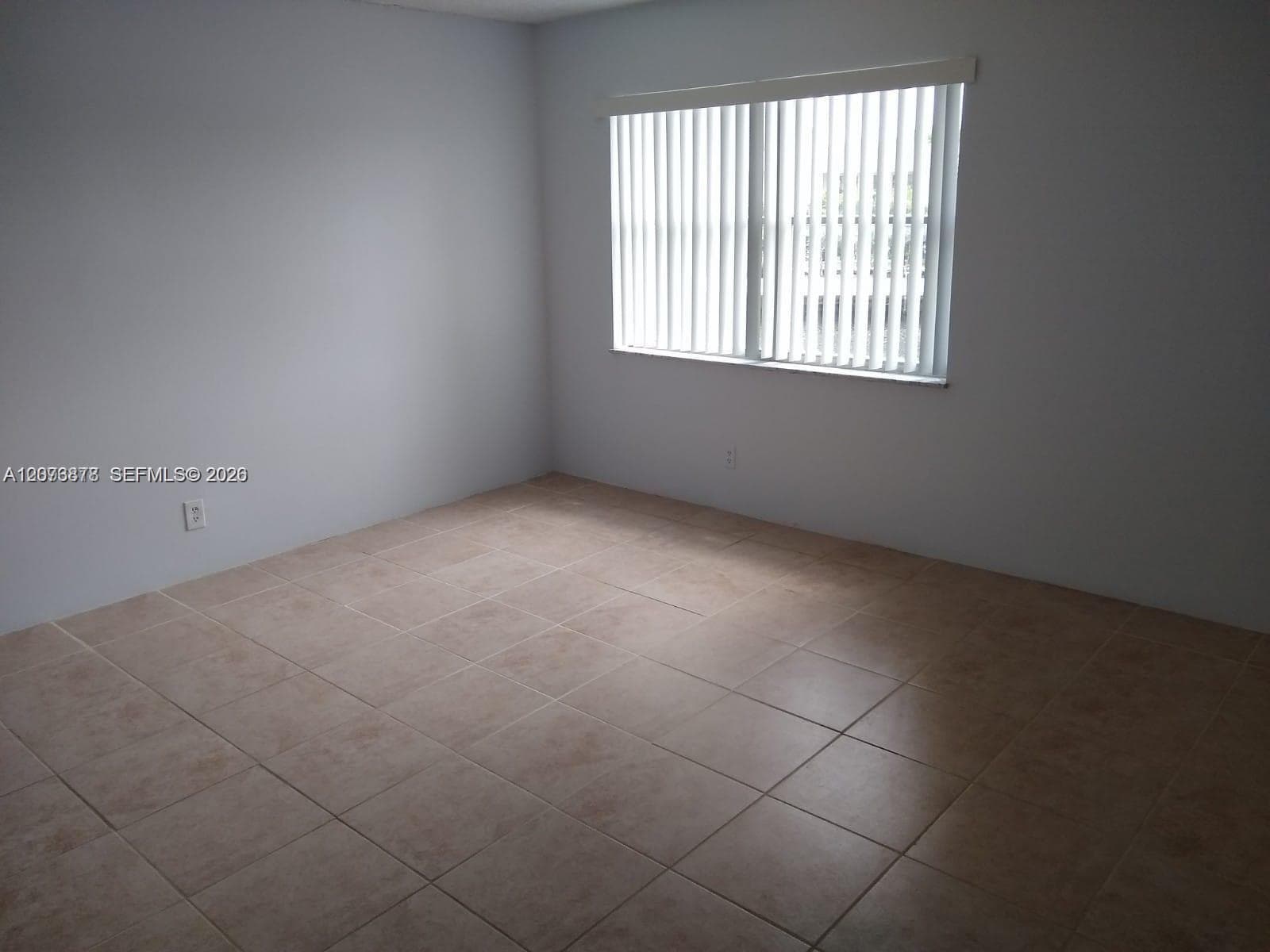 OCEAN VIEW TOWERS CONDO · #211 in Hallandale Beach - Photo 4