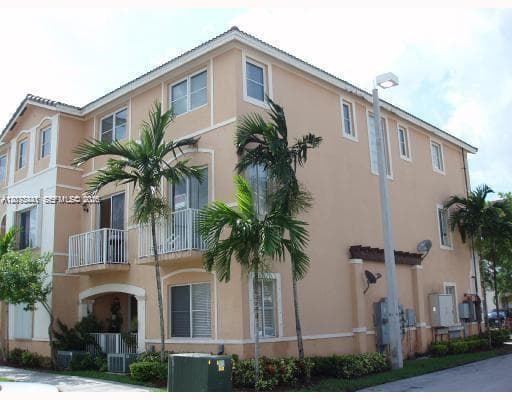 SHOMA HOMES AT COUNTRY CL · #201-13 in Hialeah - Photo 18