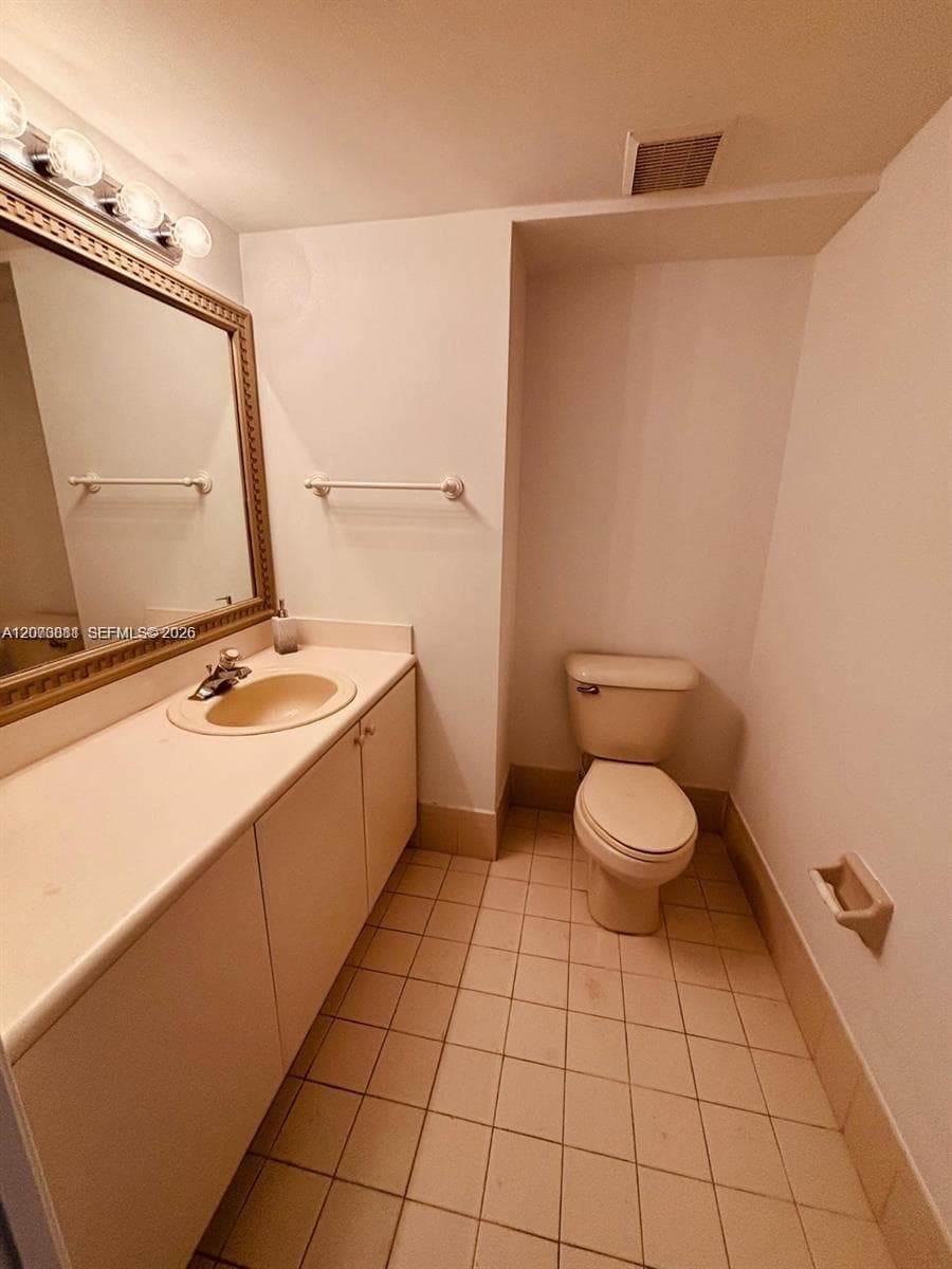 SHOMA HOMES AT COUNTRY CL · #201-13 in Hialeah - Photo 4