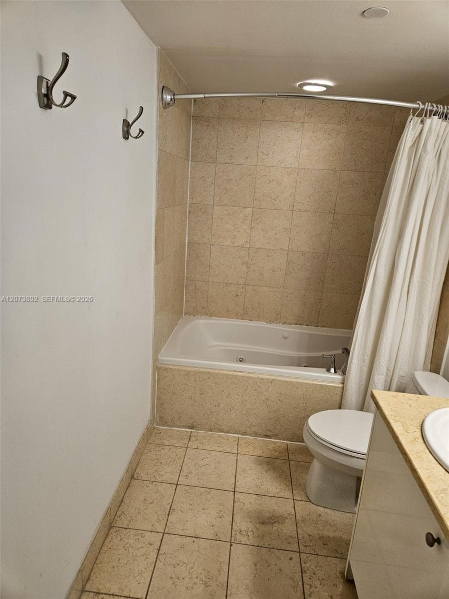 TURNBERRY VLG NO TOWER CO · #302 in Aventura - Photo 29