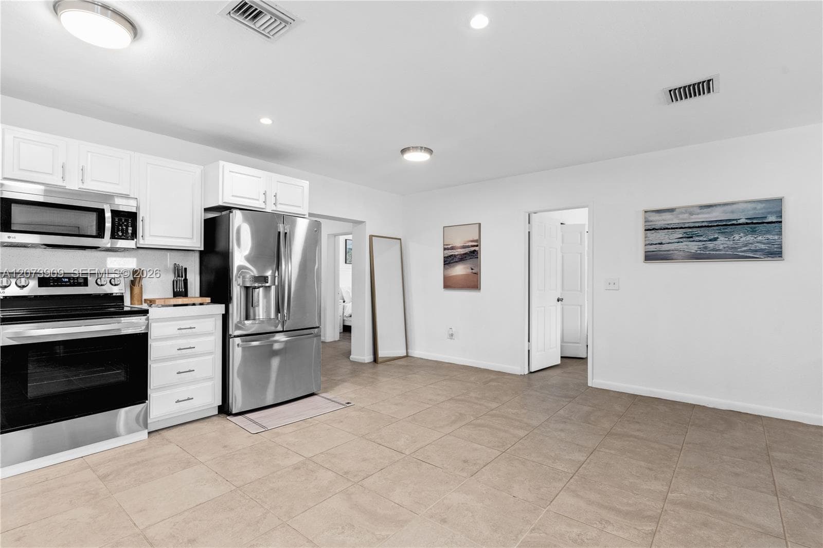 1430 NE 11th St #1430 photo 12