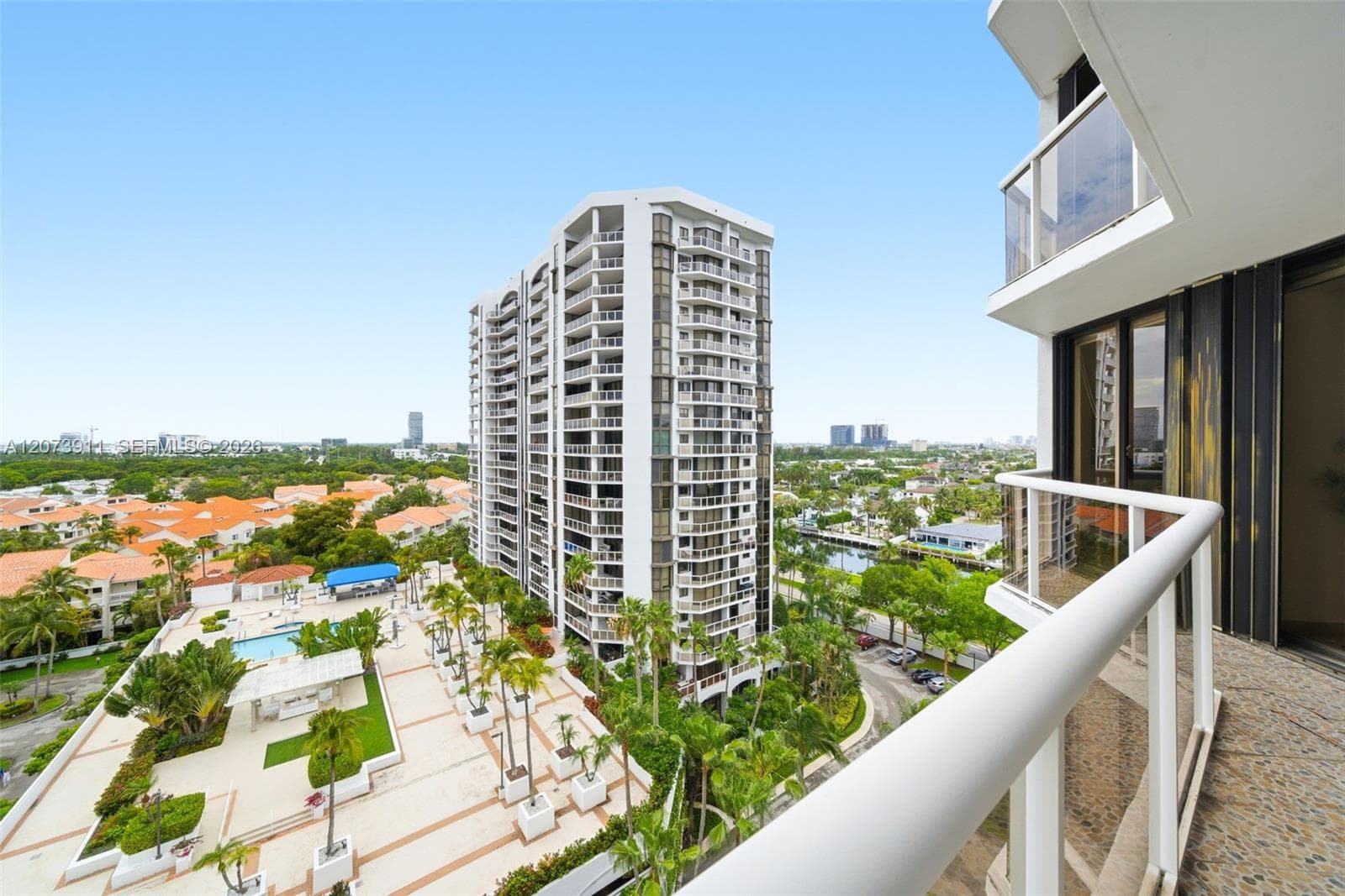 PORTSVIEW @ THE WATERWAYS · #1115 in Aventura - Photo 10
