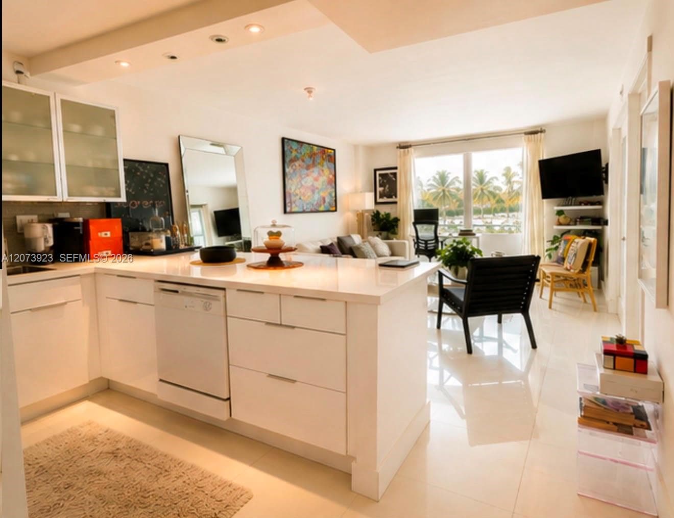 ROYAL ATLANTIC CONDO · #219 in Miami Beach - Photo 2