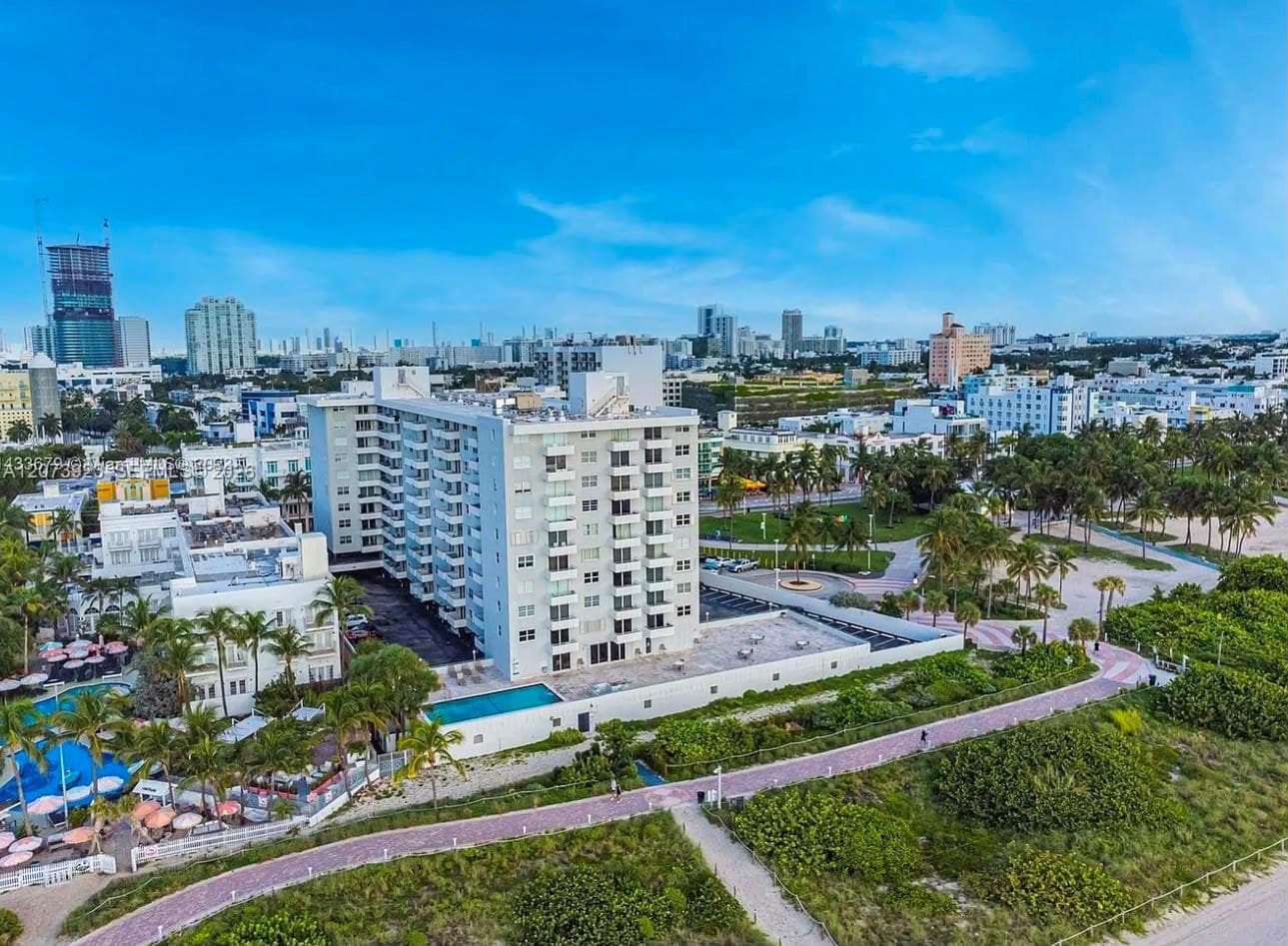 ROYAL ATLANTIC CONDO · #219 in Miami Beach - Photo 9