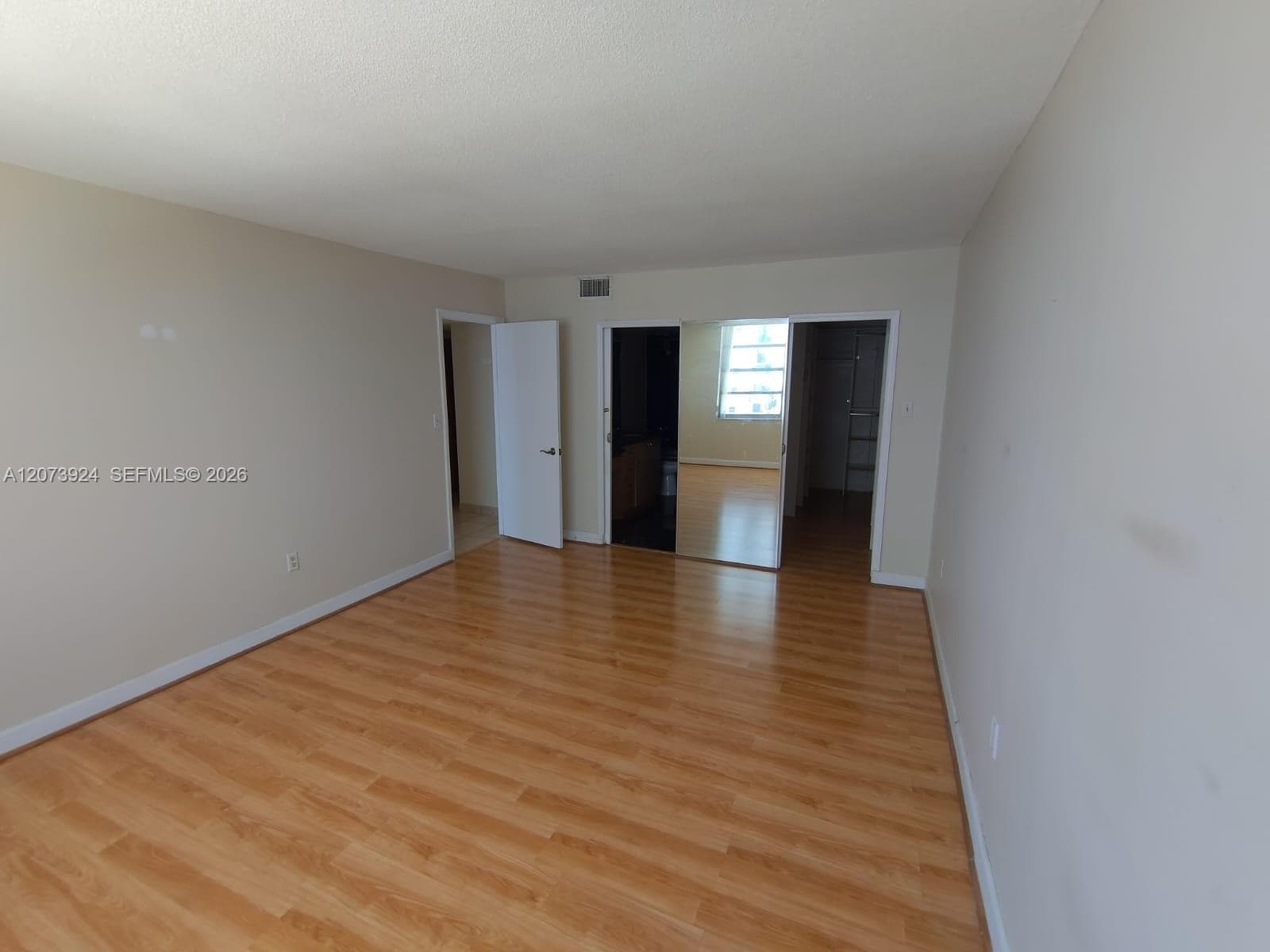 COMMODORE PLAZA CONDO · #1402 in Aventura - Photo 3