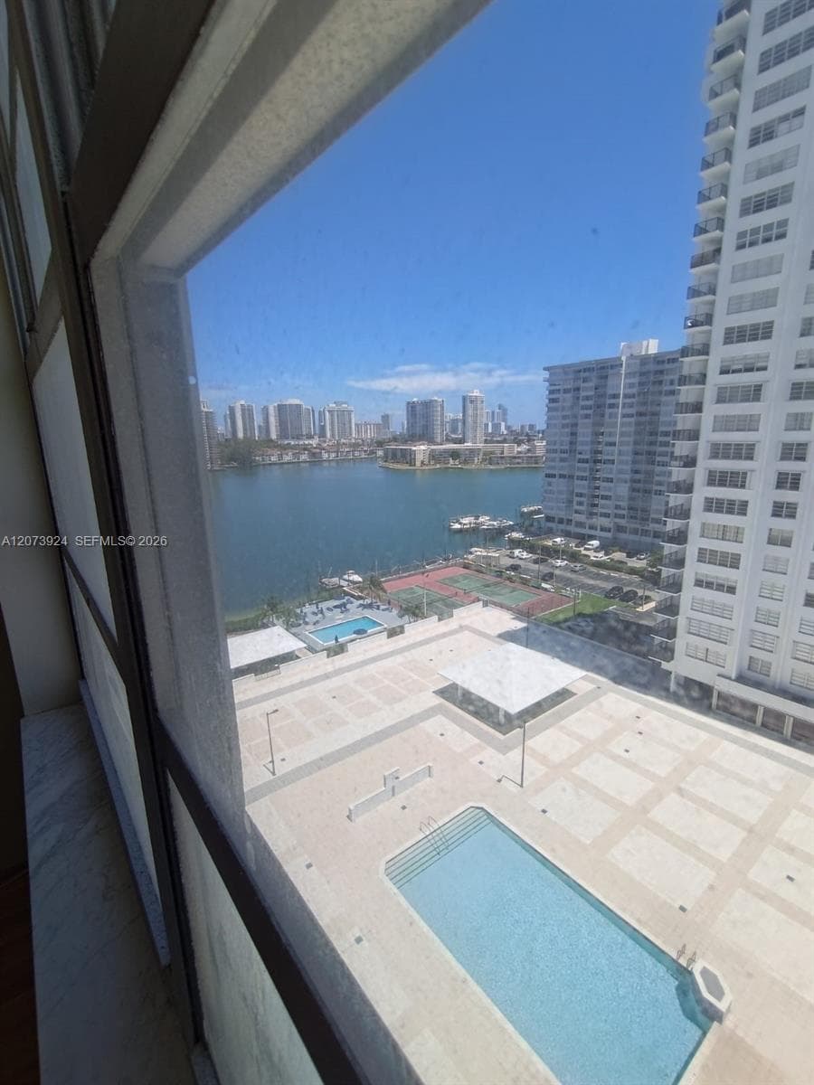 COMMODORE PLAZA CONDO · #1402 in Aventura - Photo 1