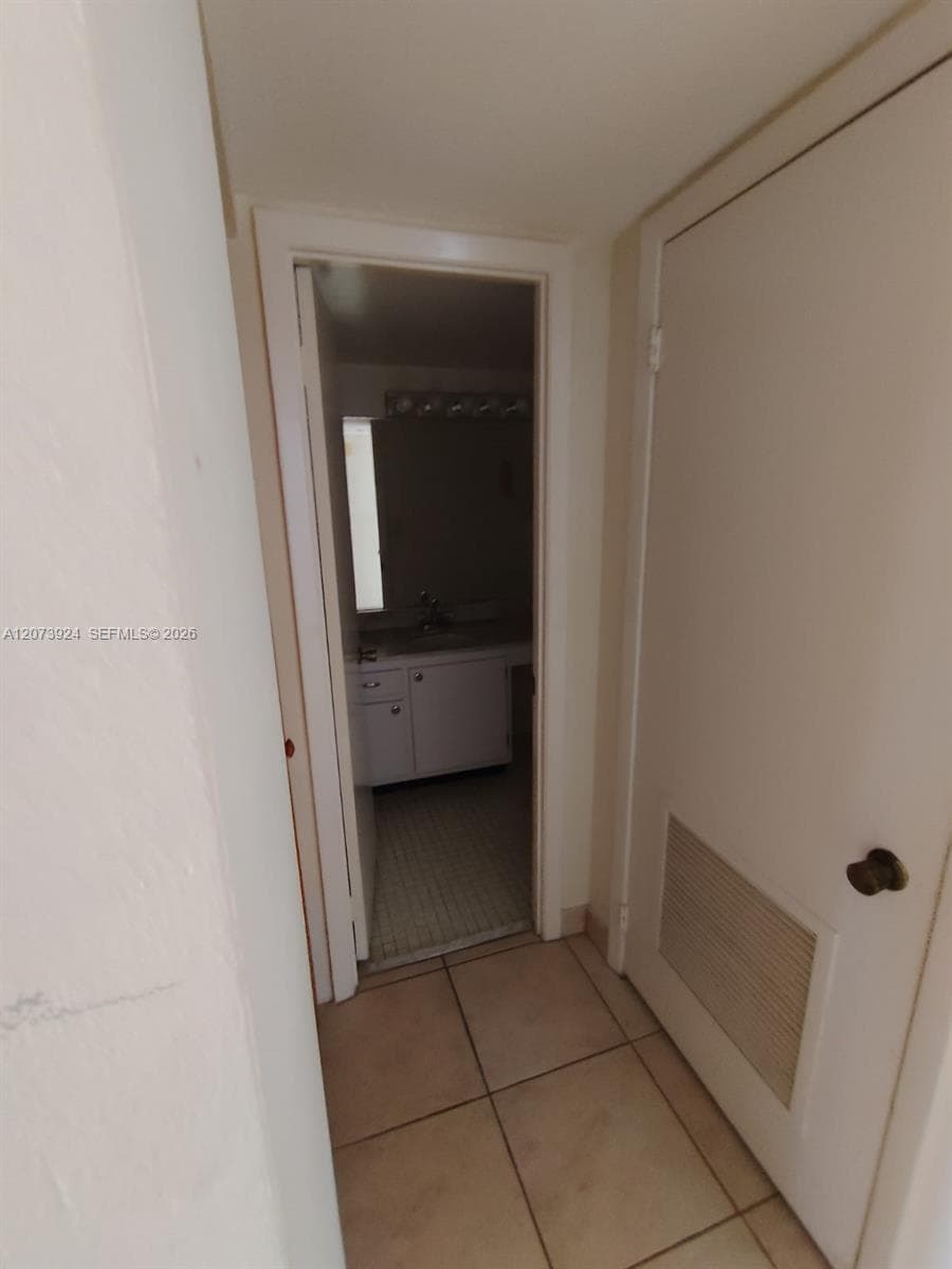 COMMODORE PLAZA CONDO · #1402 in Aventura - Photo 21