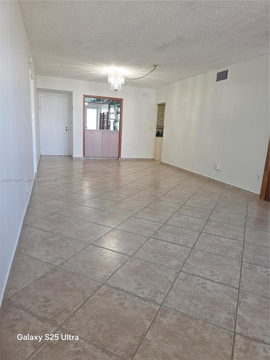 SEA AIR TOWERS CONDO · #619 in Hollywood - Photo 7