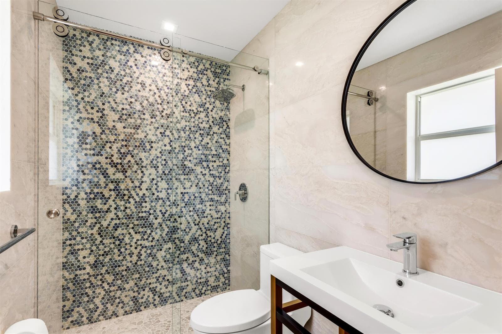 BATHROOM_2