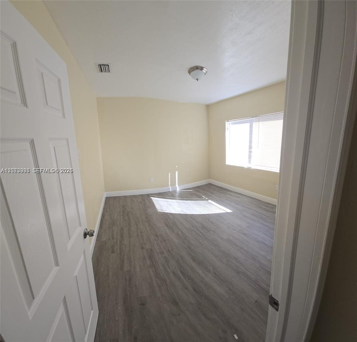 1259 NW 34th Ave photo 7