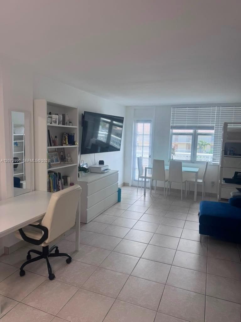 Chelsea Bayview · #422 in Hallandale Beach - Photo 3