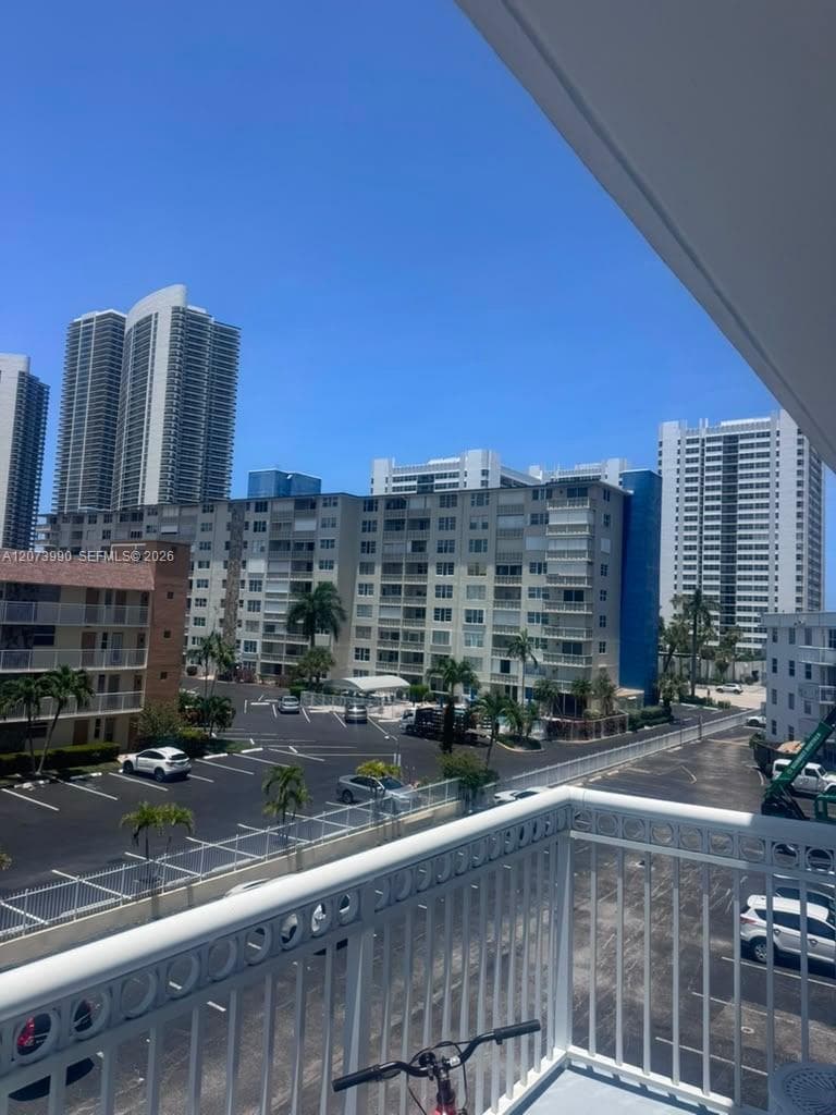 Chelsea Bayview · #422 in Hallandale Beach - Photo 10