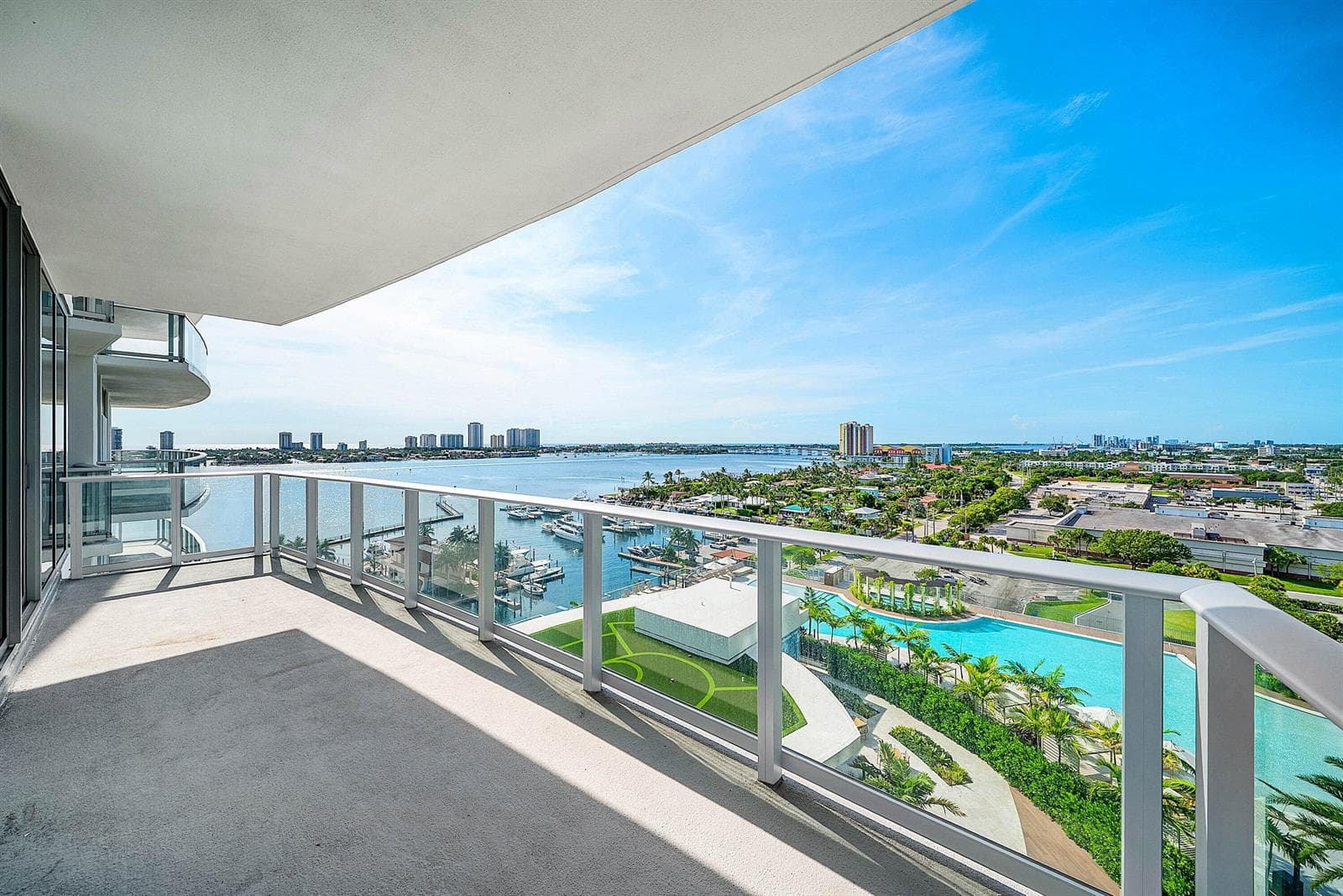 033-220LakeShoreDrive-1107-LakePark-FL-3