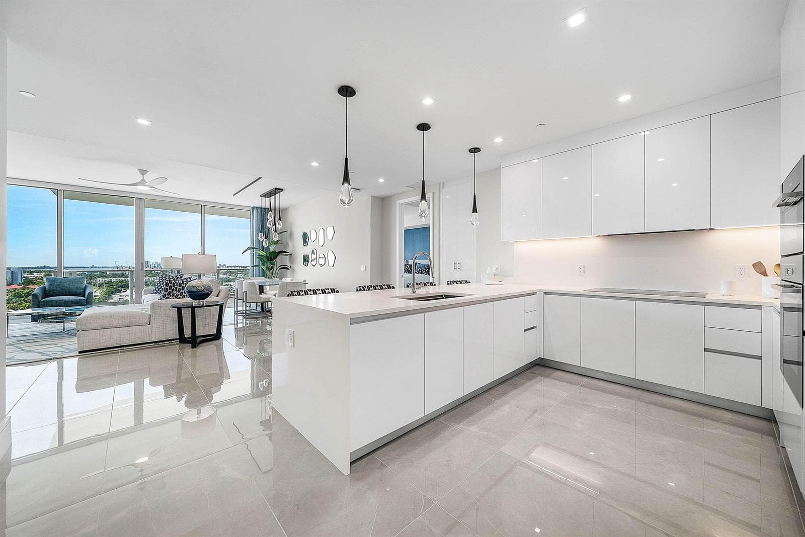 004-220LakeShoreDrive-1107-LakePark-FL-3
