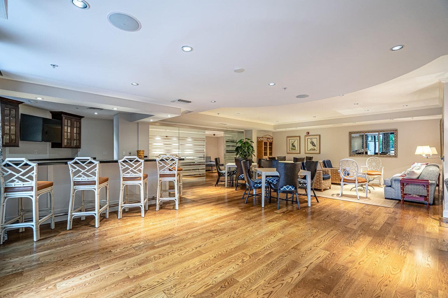 OC Club room 4