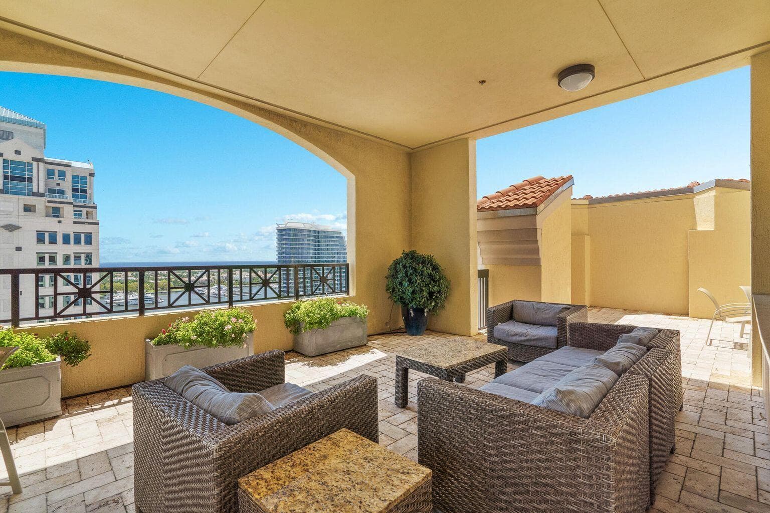 OC outdoor lounge