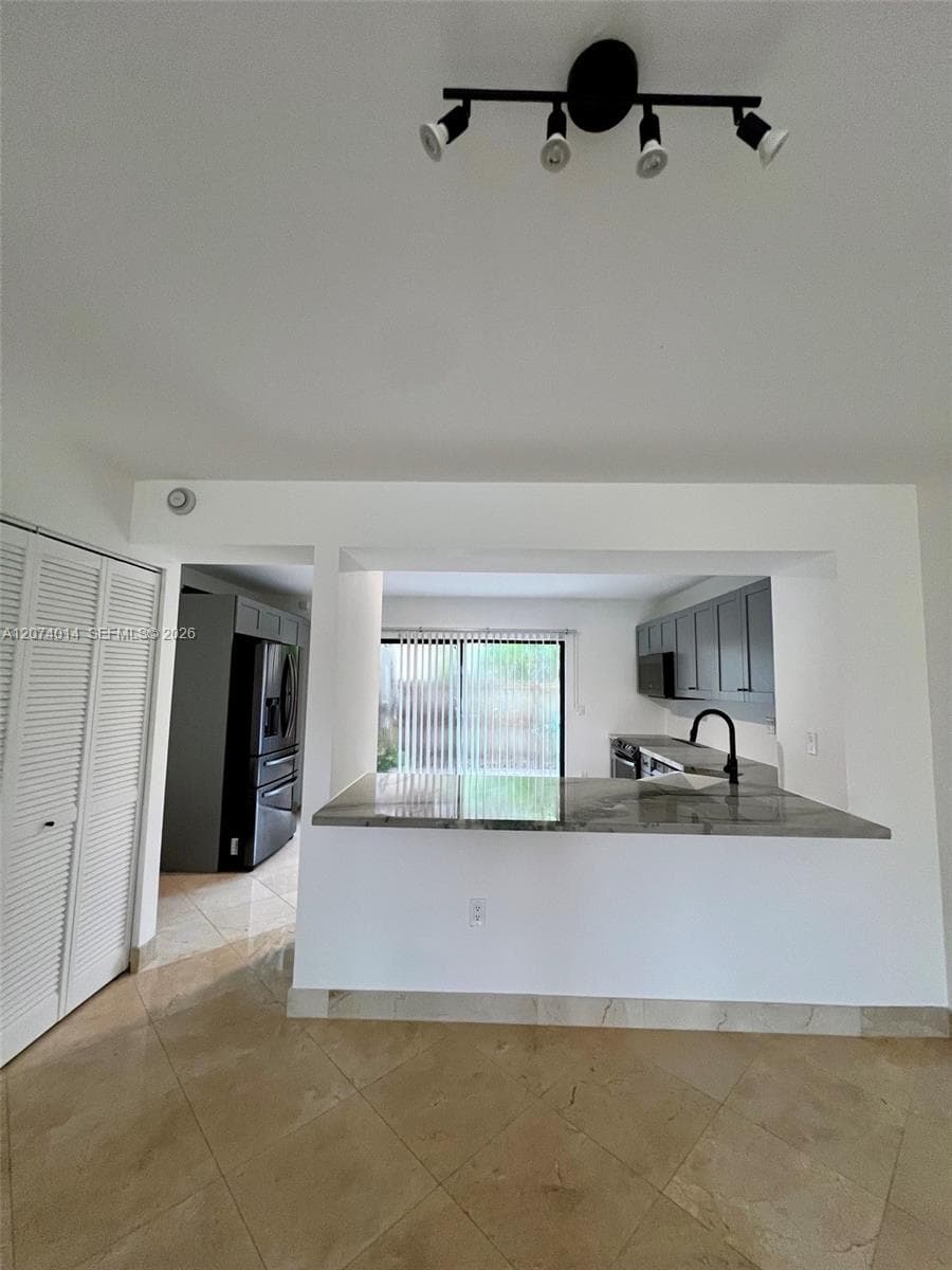 7803 SW 102nd Ln photo 8