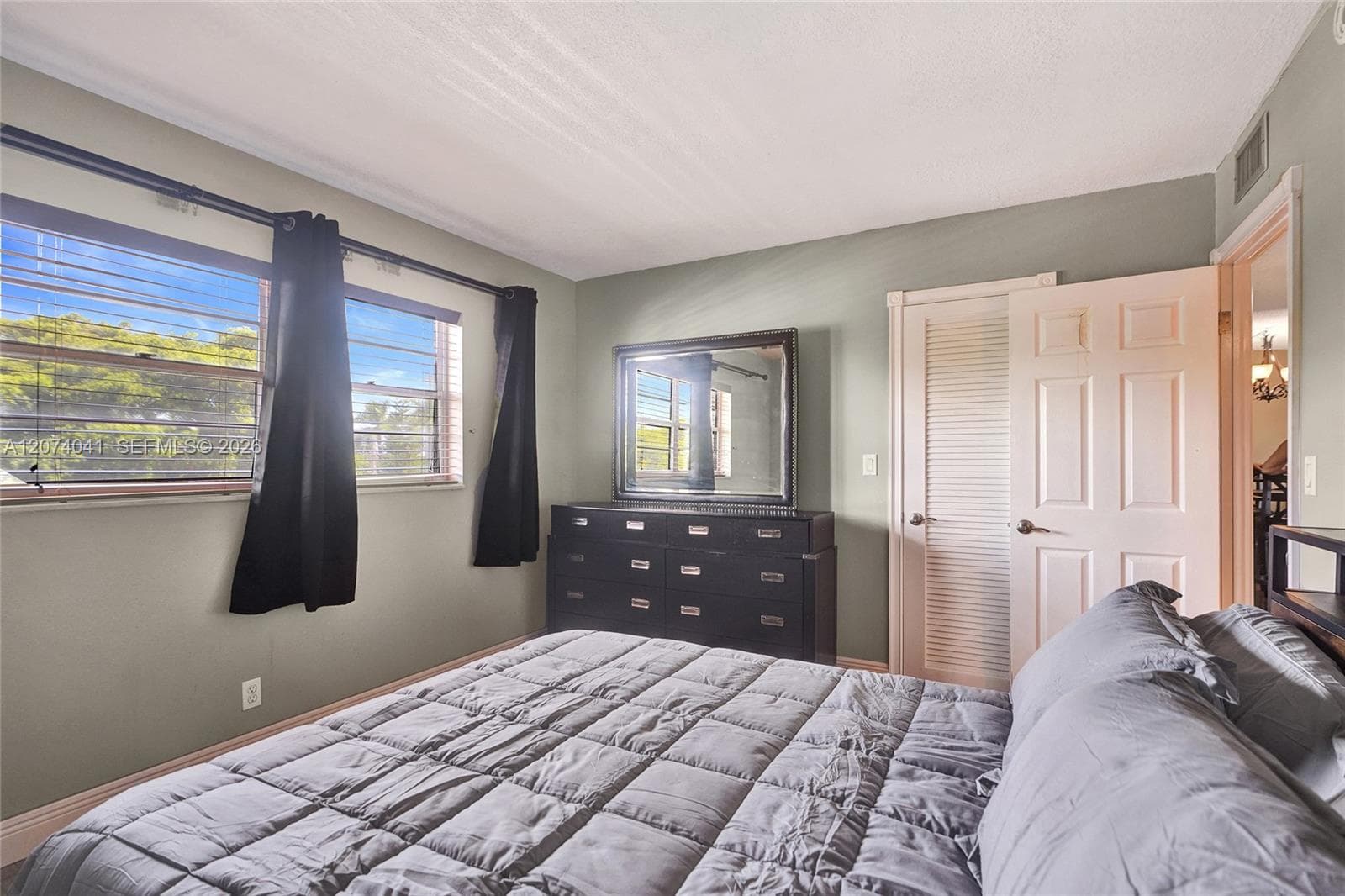 Meadowbrooks · #402 in Hallandale Beach - Photo 20