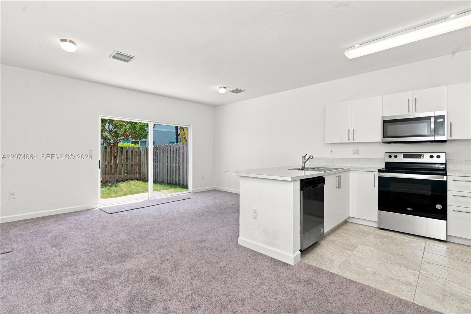 1265 NW 4th Ln photo 24