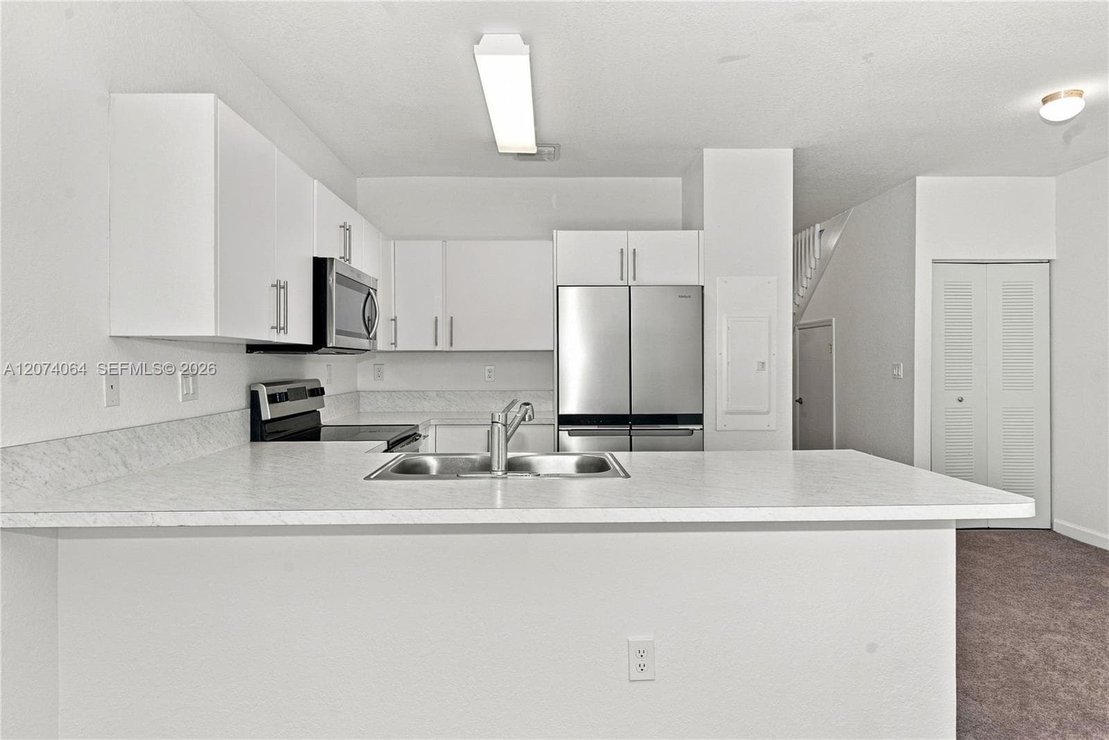 1265 NW 4th Ln photo 4