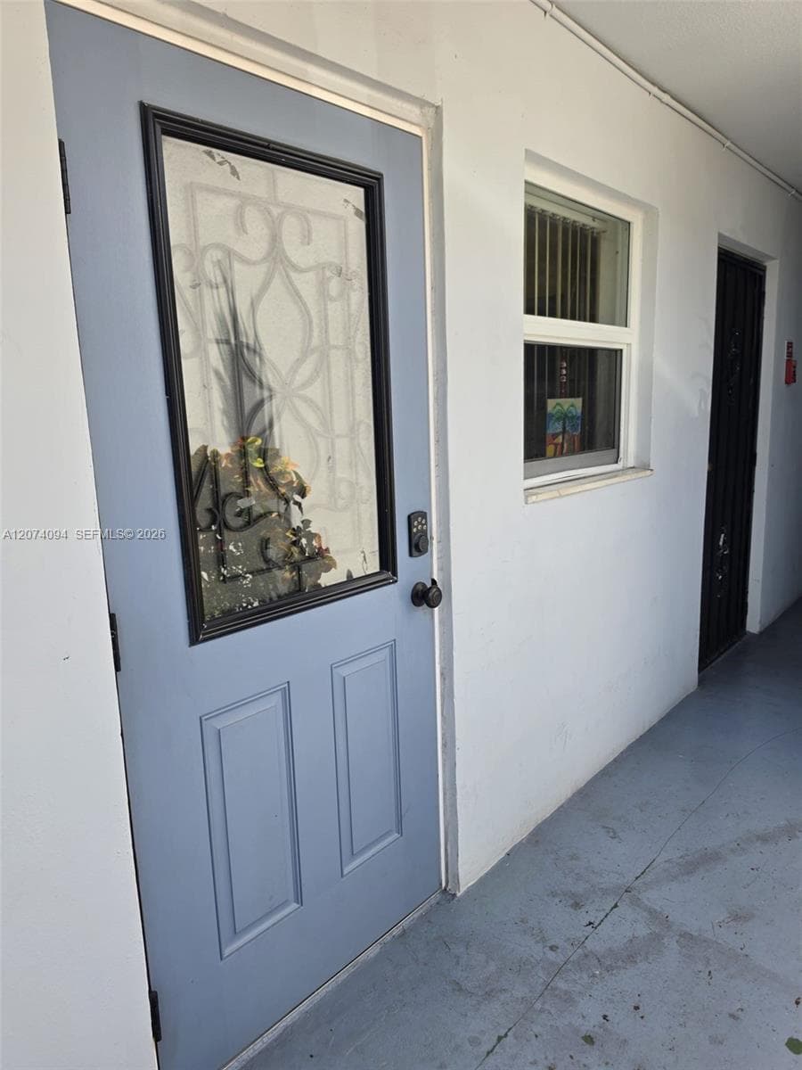 MEADOWBROOK · #108 in Hallandale Beach - Photo 2