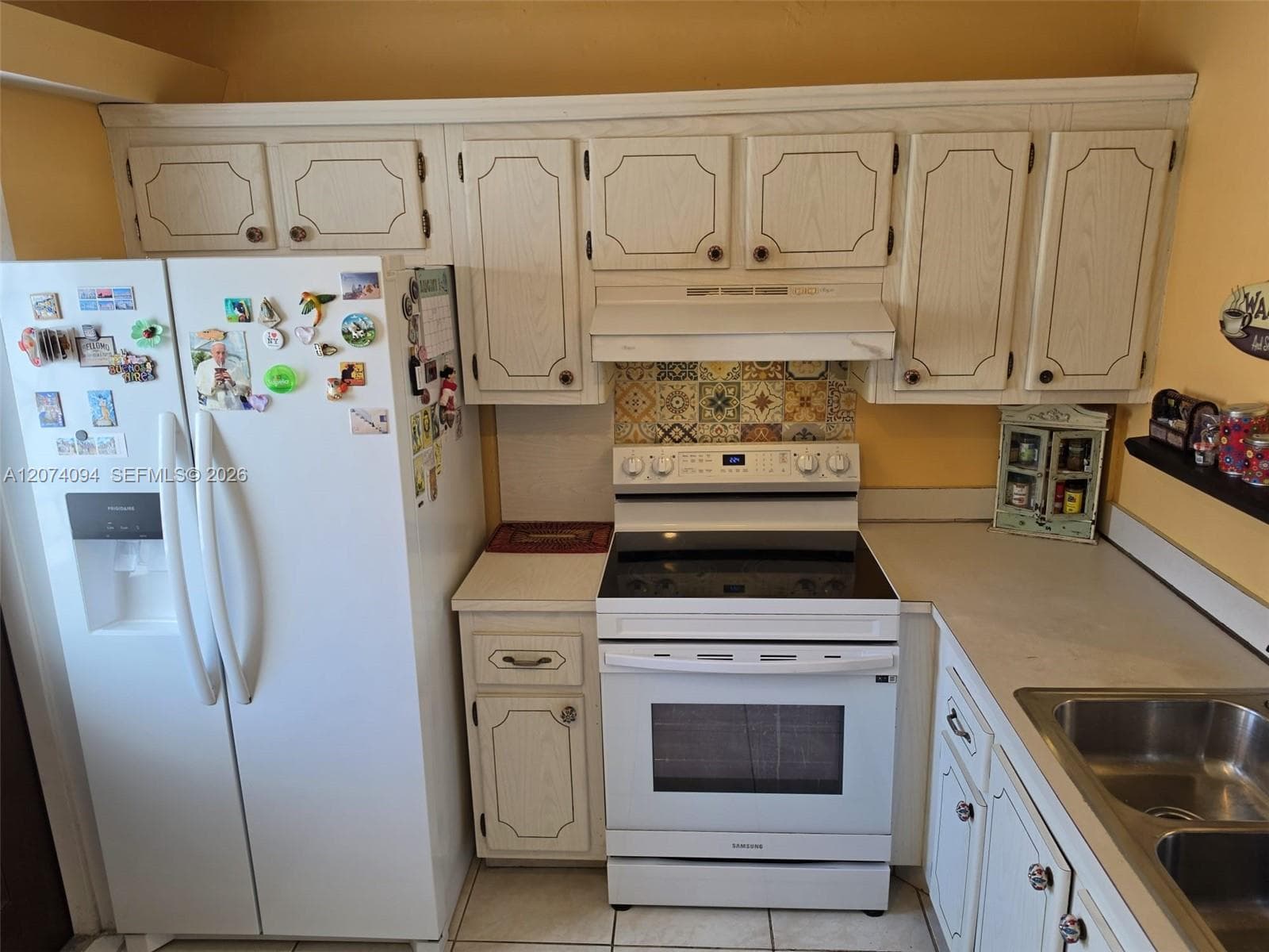MEADOWBROOK · #108 in Hallandale Beach - Photo 16