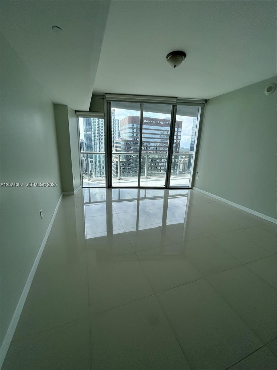 Icon Brickell II · #3609 in Miami - Photo 7