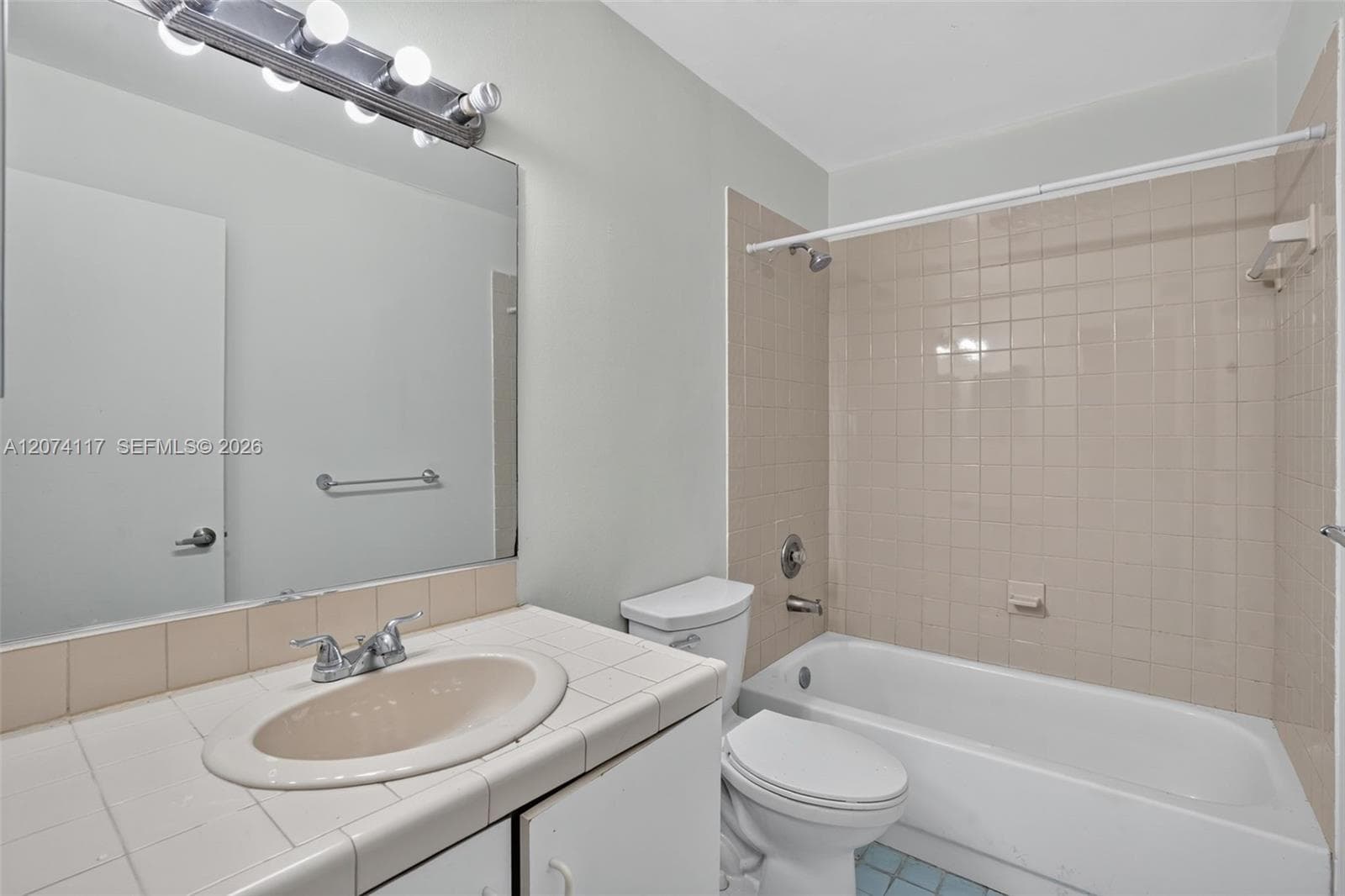 LAKESHORE CONDO I · #1080E in Homestead - Photo 14