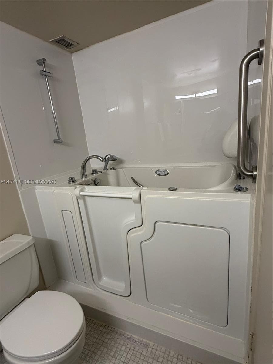 DEL PRADO CONDO · #905 in Aventura - Photo 15